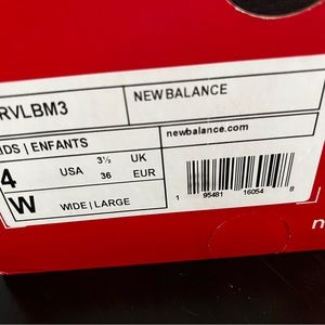 Boys new balance shoes size 4
